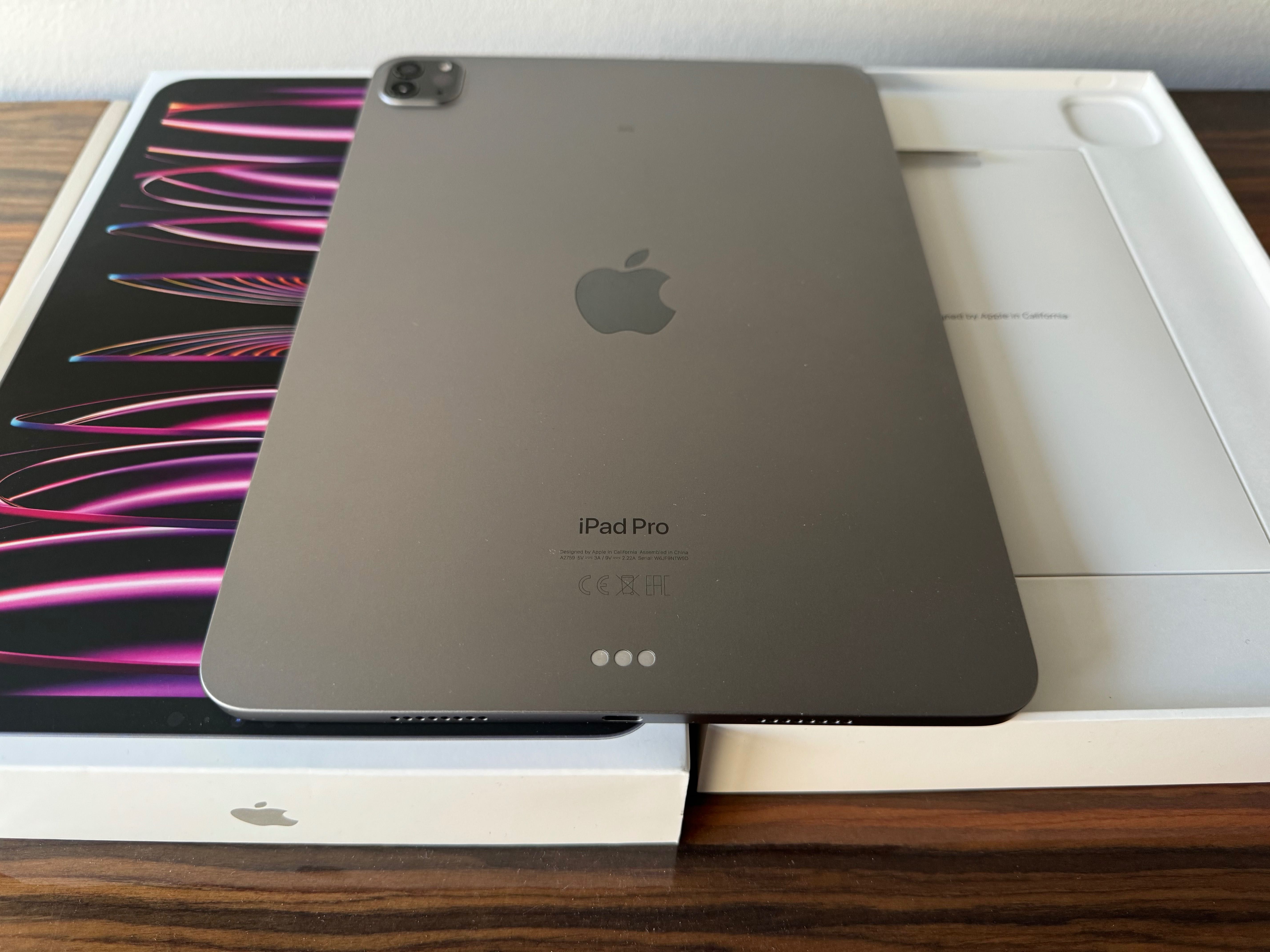 iPad Pro 11" - 256 GB (M2) - 4.ª Geração - Wi-Fi (C/GARANTIA APPLE)