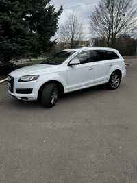 Автомобіль Audi Q7 2012рік