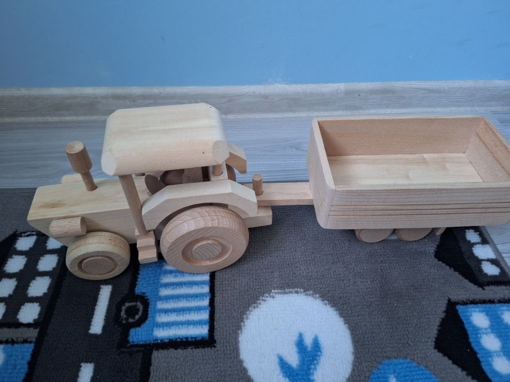 Traktor z przyczepą drewniany