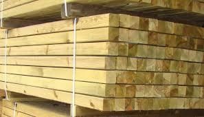 Drewno na konstrukcję krokwie belki łaty