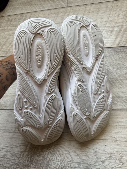 Adidas Ozelle ( 42 p ) 27.5 cm