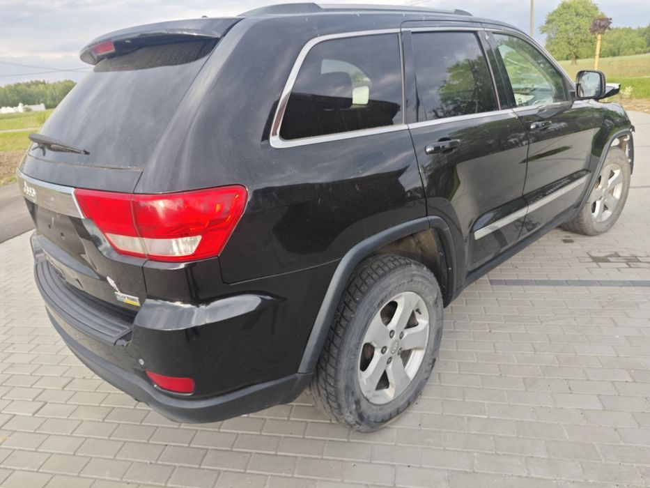 Jeep grand Cherokee wk2 laredo 170 tyś km przebiegu uszkodzony na miej