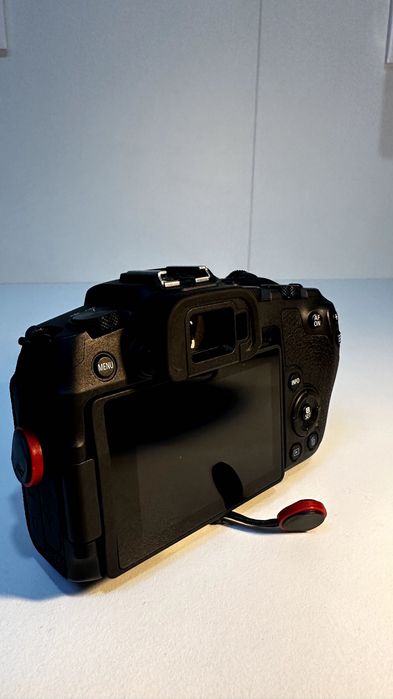 Canon EOS RP + Adaptador RF - EF + SIGMA 70-200mm F2.8 DG OS HSM EF