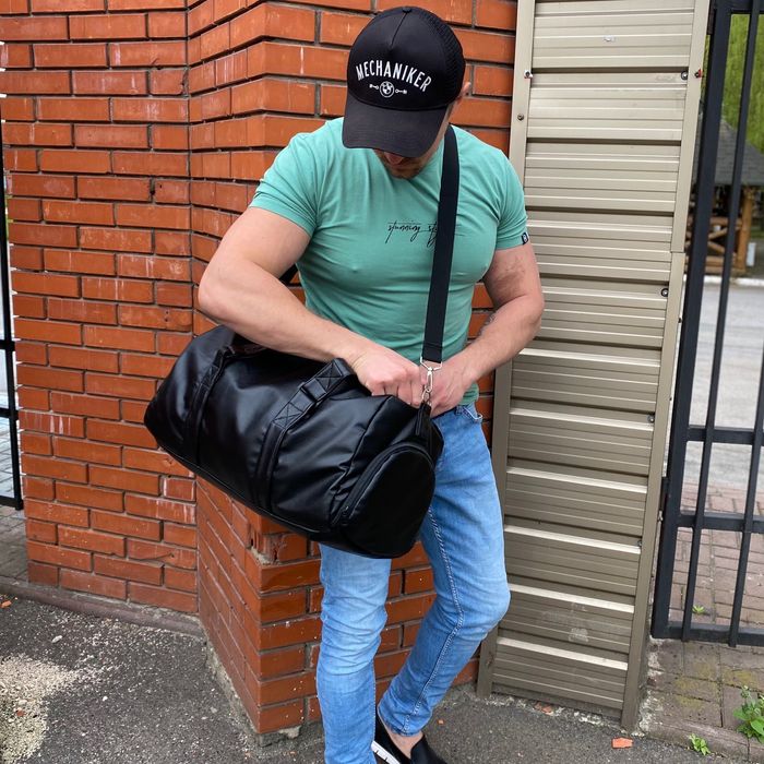 Сумка через плече чорна спортивна дорожня відділення для взуття Strong