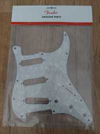Fender Stratocaster Pearloid Pickguard
