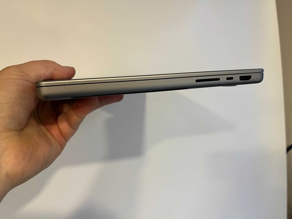 Laptop Apple MacBook A2442 Pro M1 Pro 16GB 512GB Space Gray 2021r FV23