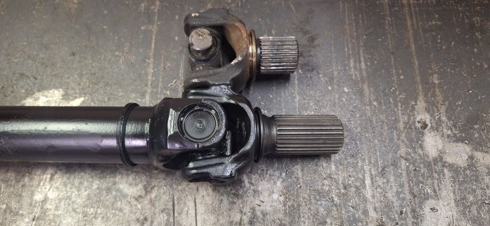 Кардан з подовженим шліцом.BMW Е70 Е71 F25 F15 F16