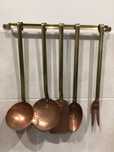 Conjunto de 5 utensílios decorativas de cozinha em leitão