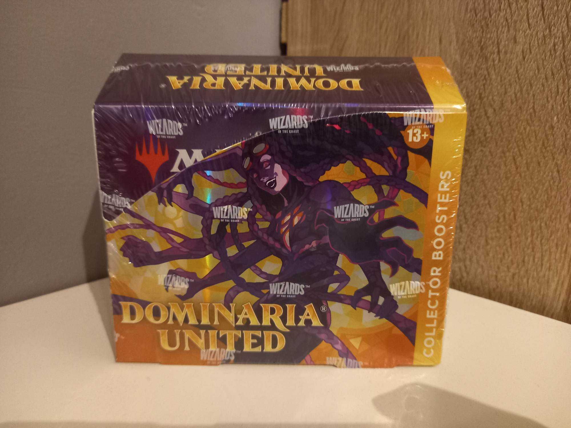 Dominaria United Collector Booster Box ENG