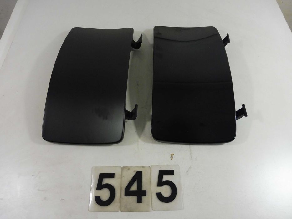 Piaggio Vespa GTS 300 drzwi schowka klapka 06-22r. A545