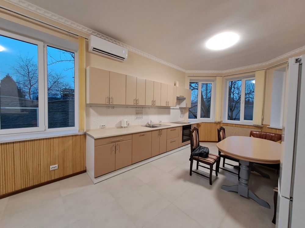 Продаж Будинок село Гора вул.Незалежності 140м2 земельна ділянка 4,15с