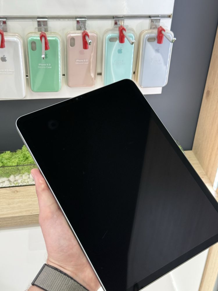 Б/у iPad Pro 11’ M1 256Gb Wi-Fi Space Gray
