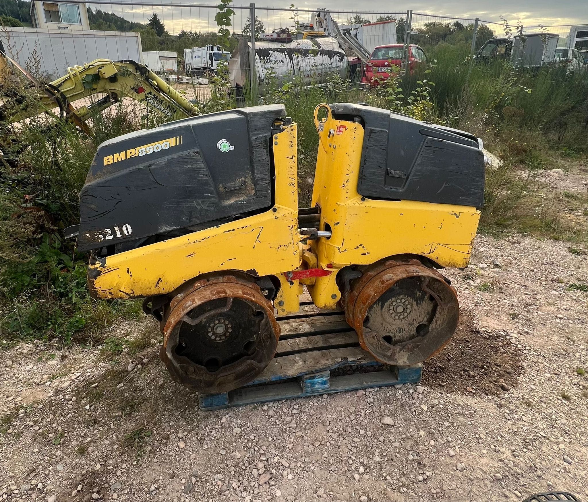 Bomag bmp 8500 
2019R 
628h