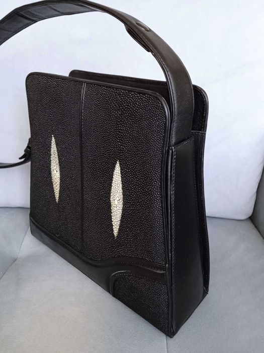 Sprzedam nieużywaną oryginalną damską torebkę Stingray