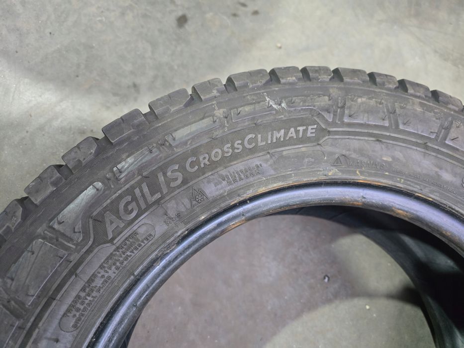 Michelin Agilis Crossclimate 215/65R16C 109/107T 6,5mm 4X 21R