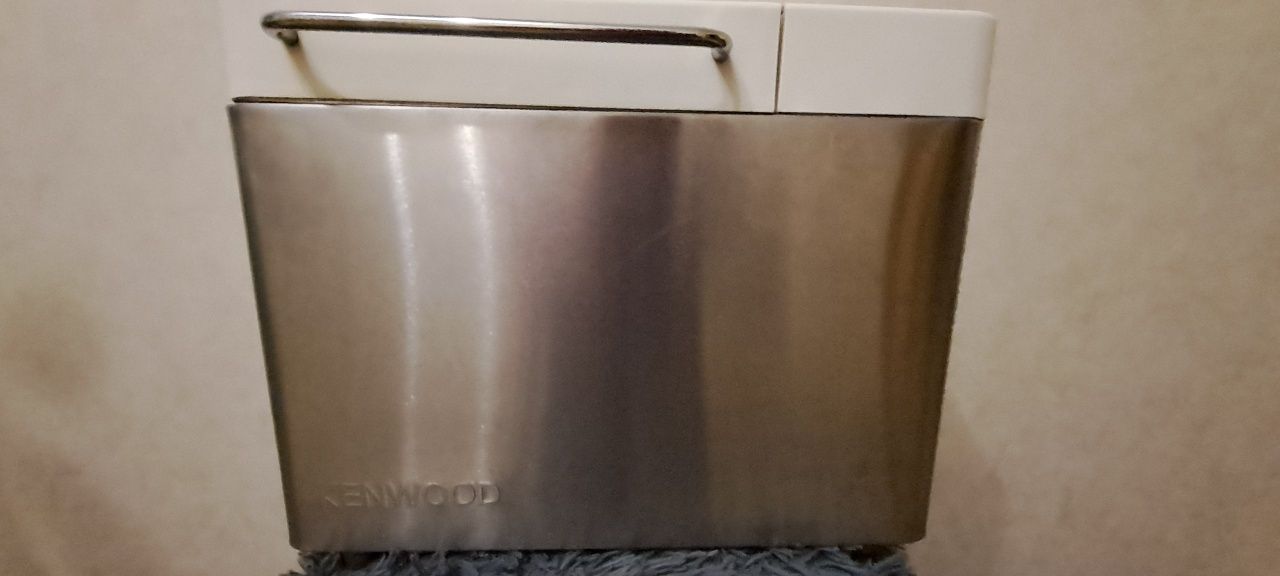 Хлібопічка Kenwood BM 350