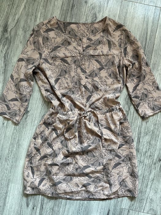 Śliczna sukienka lekki wzór xl