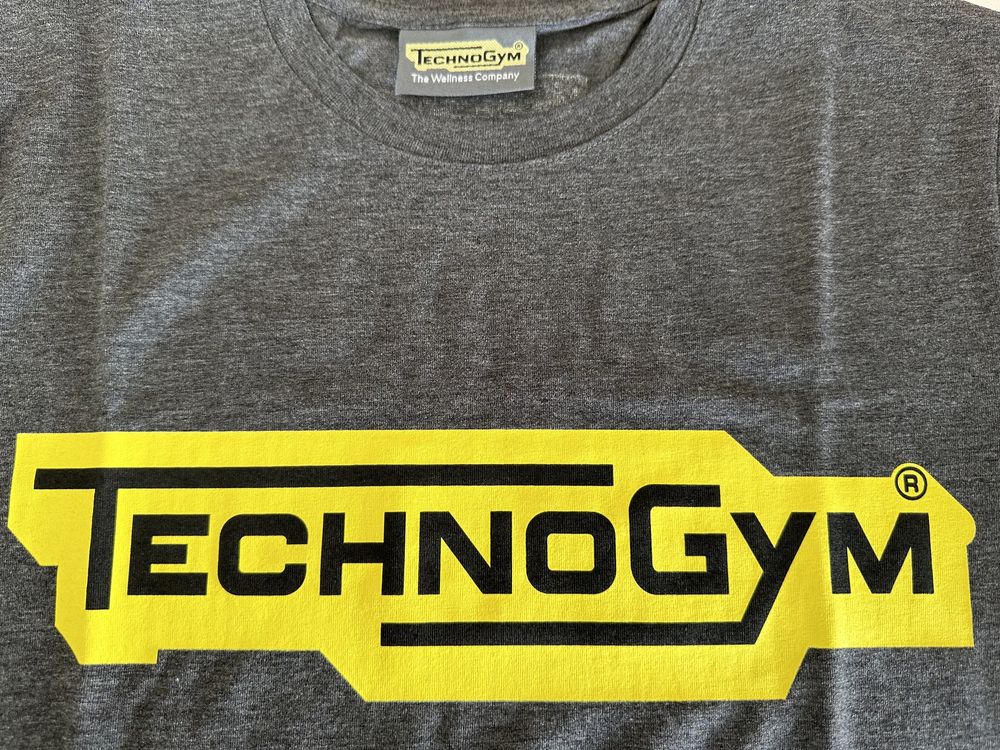 T-shirt cinzenta Technogym tamanho M [NOVA]