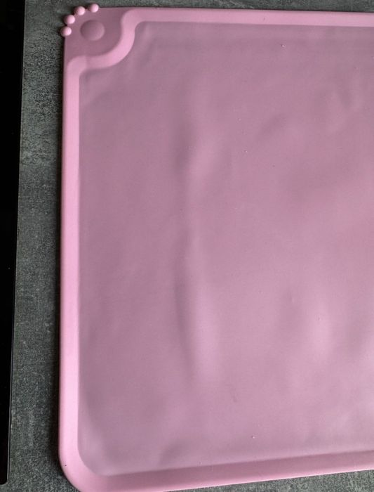 Рожевий Силіконовий килимок під миски для собак та кішок 48х30см