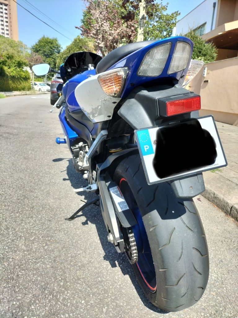 Suzuki Gsx-R 600
