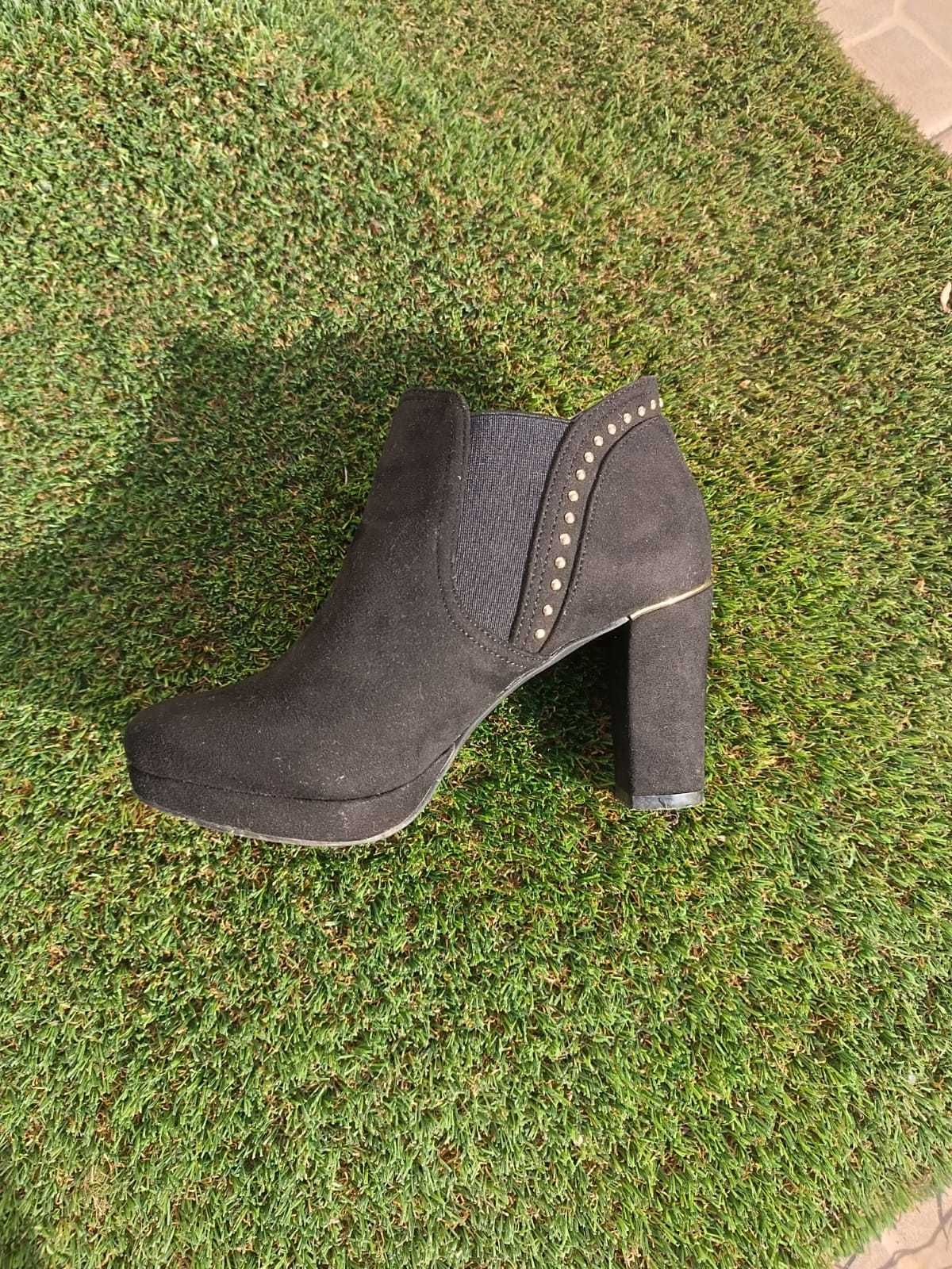 Botas de salto alto
