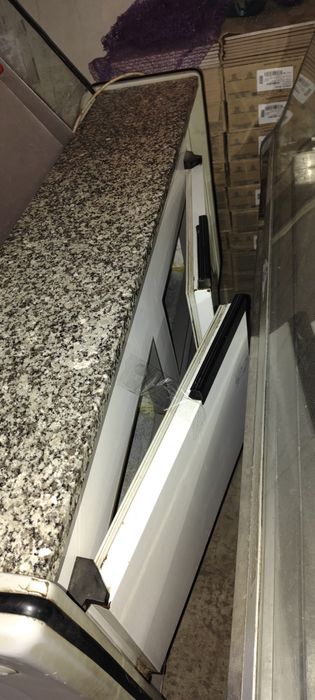 Холодильник- витрина бу 3 шт. Морозилки.