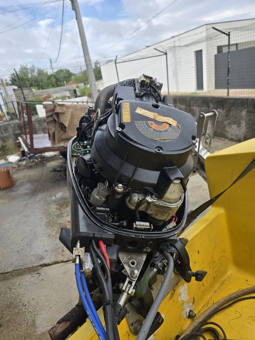 Barco de fibra 4,35m motor 4t