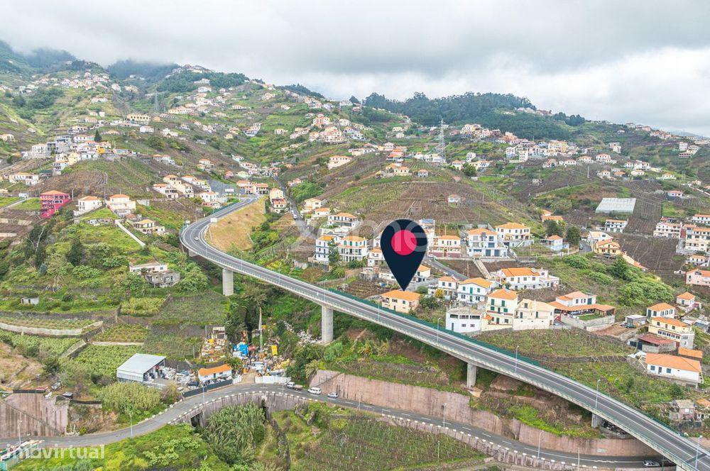 Moradia Térrea T3 no Estreito de Câmara de Lobos