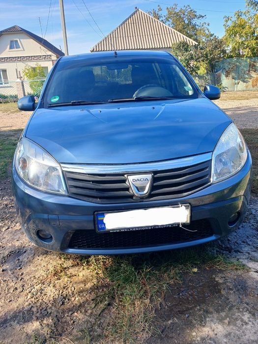 DACIA SANDERO 1.4 бензин 2009 г.