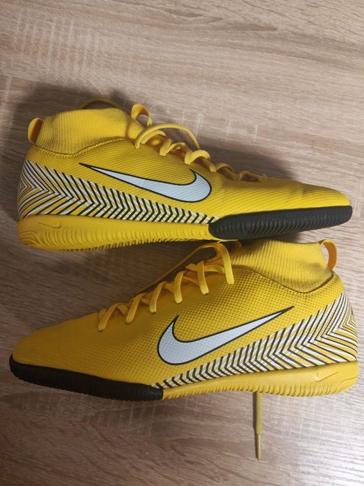 Футзалки Nike mercurial, розмір 37,5