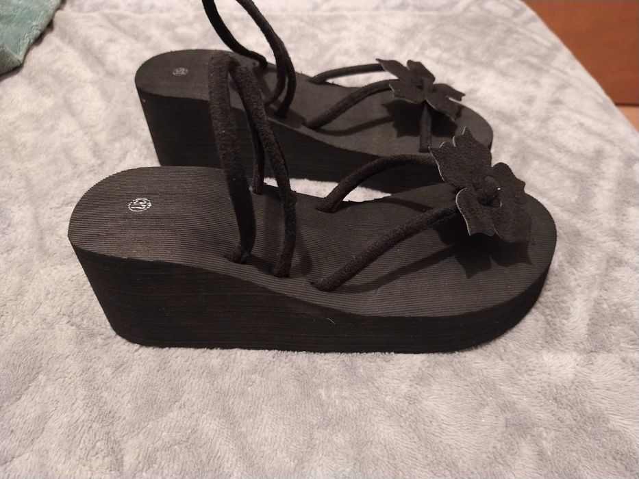 Sandálias femininas