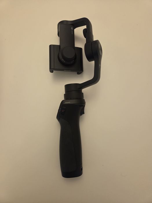 Gimbal Estabilizador Telemóvel - DGI Osmo