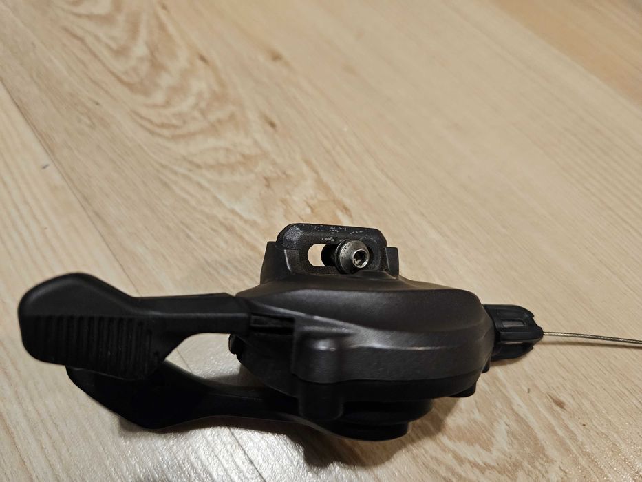 Manetka XT SL-M8100 I-Spec EV 12rz Prawa