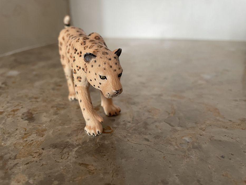Figuras varias de animais