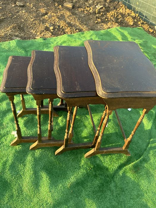 Mesa em quatro pecas