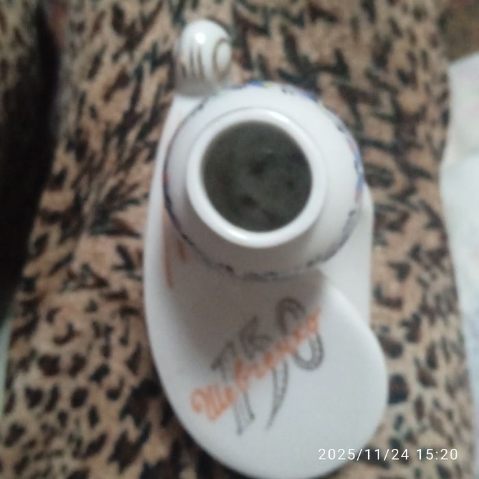 Продам чернильницу фарфор 150 лет Т.Г Шевченко.