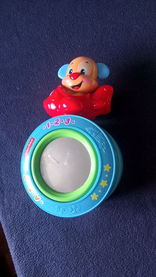 FISHER PRICE szczeniaczek kiwaczek grająca zabawka interaktywna