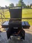 Sprzedam Grill gazowy