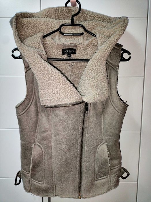 Kamizelka kożuszek TOP SHOP z kapturem