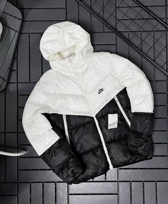 Зимова куртка Nike NSW