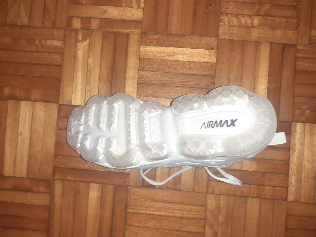 Vapormax plus | novas | tamanho 41: mais informações na descrição