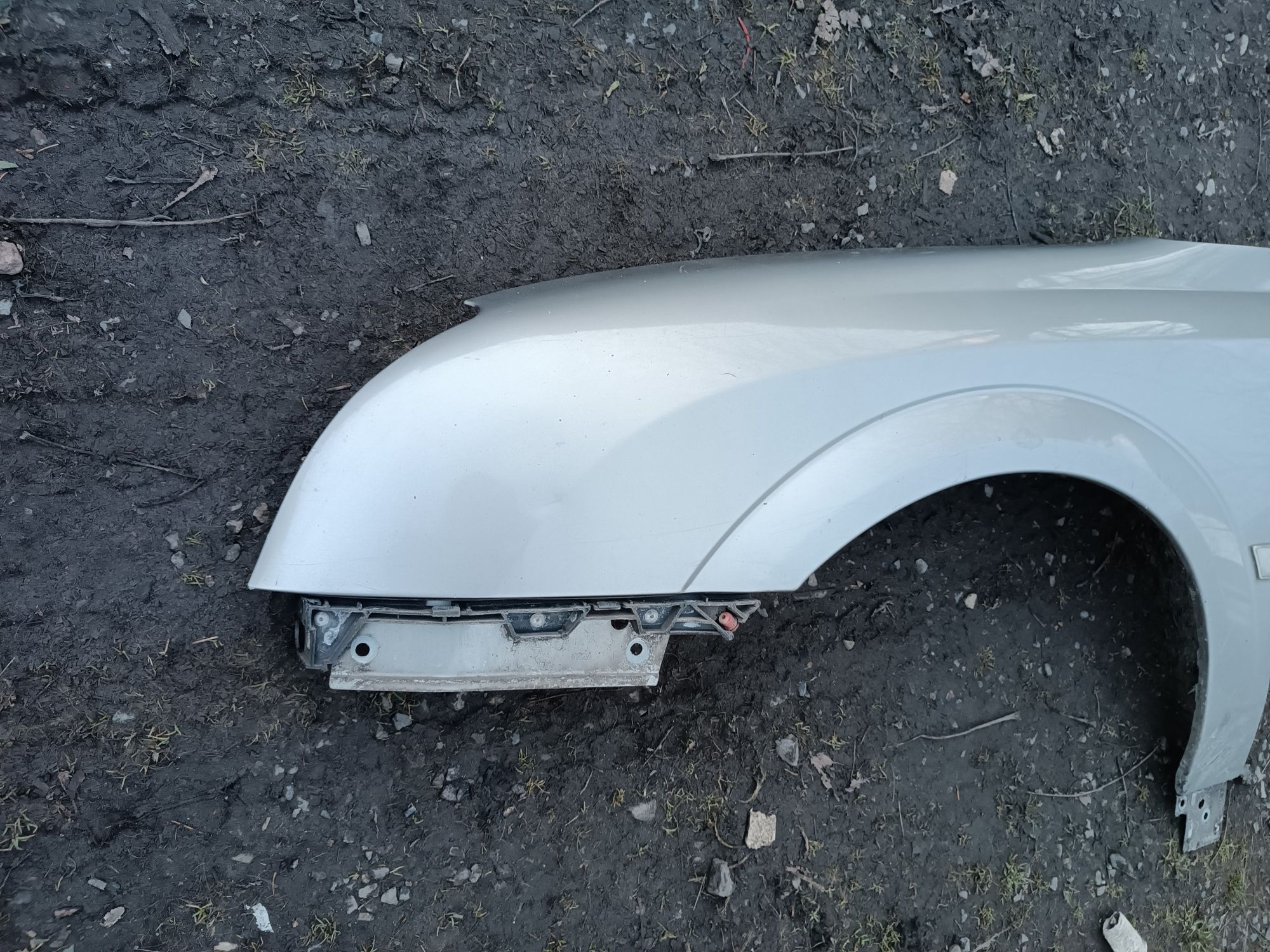 Błotnik lewy opel Vectra c signum z158
