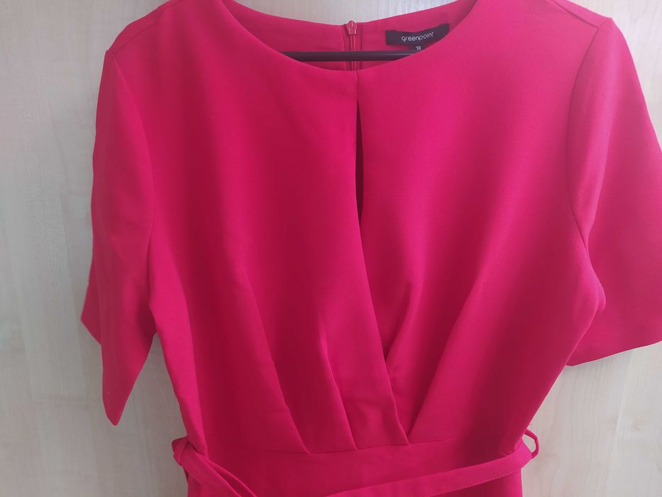 Czerwona sukienka kopertowa z greenpoint nowa z metką, 38