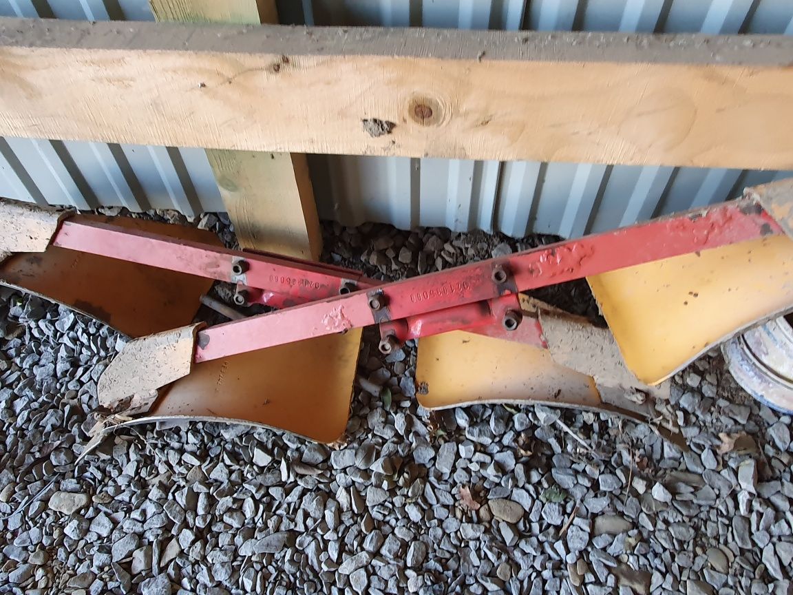 Pług 4 skibowy pottinger servo IV