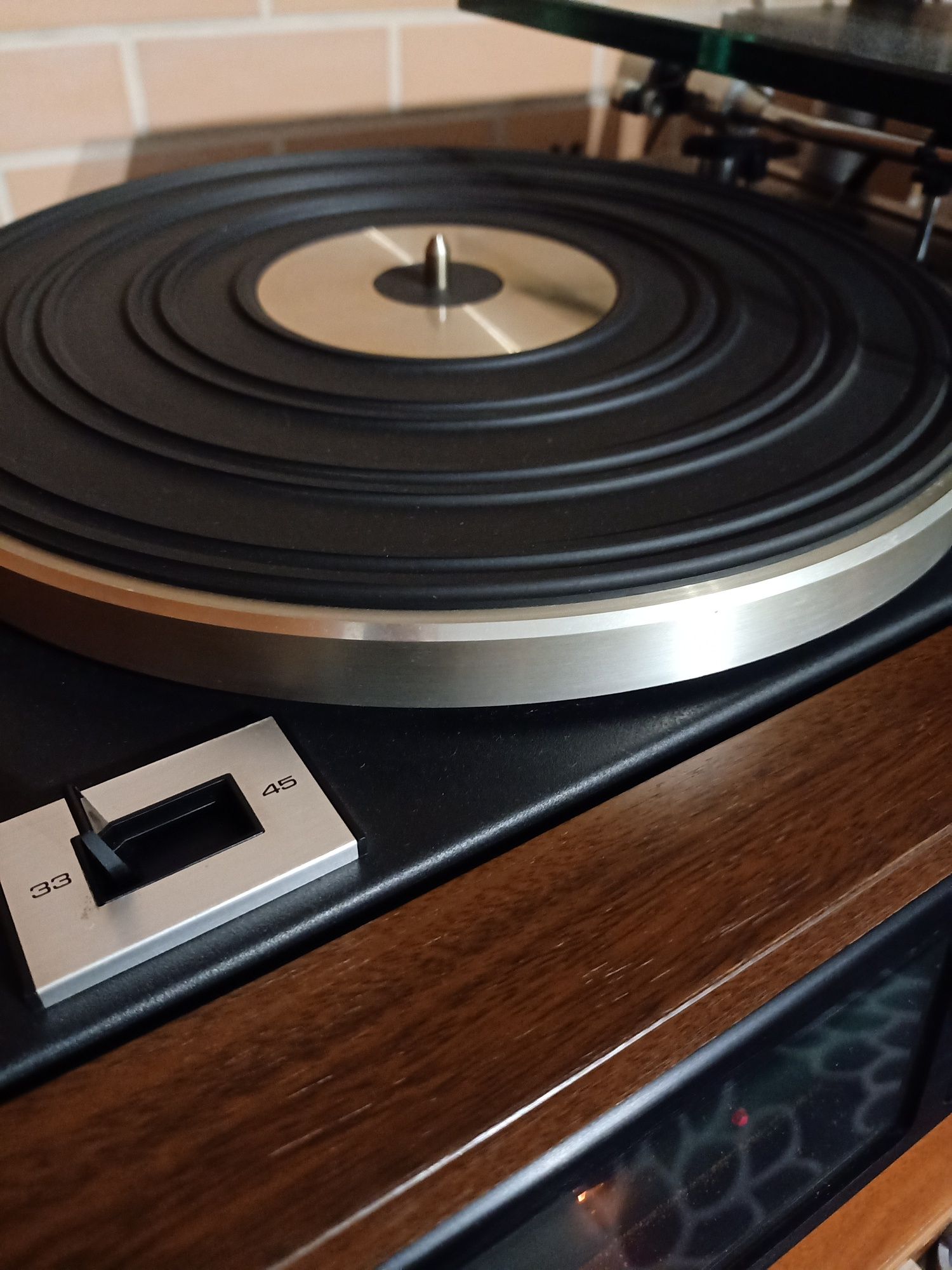 Sanyo stereo music system DXT 5500L