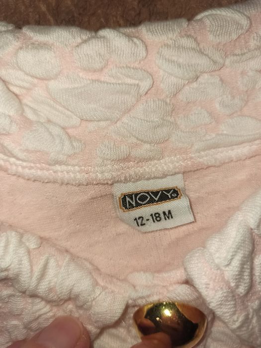 На дівчину 12-18м костюм брючний новий