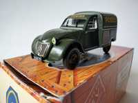 1/43 Citroën 2CV Fourgonnette "La Poste" (1952)