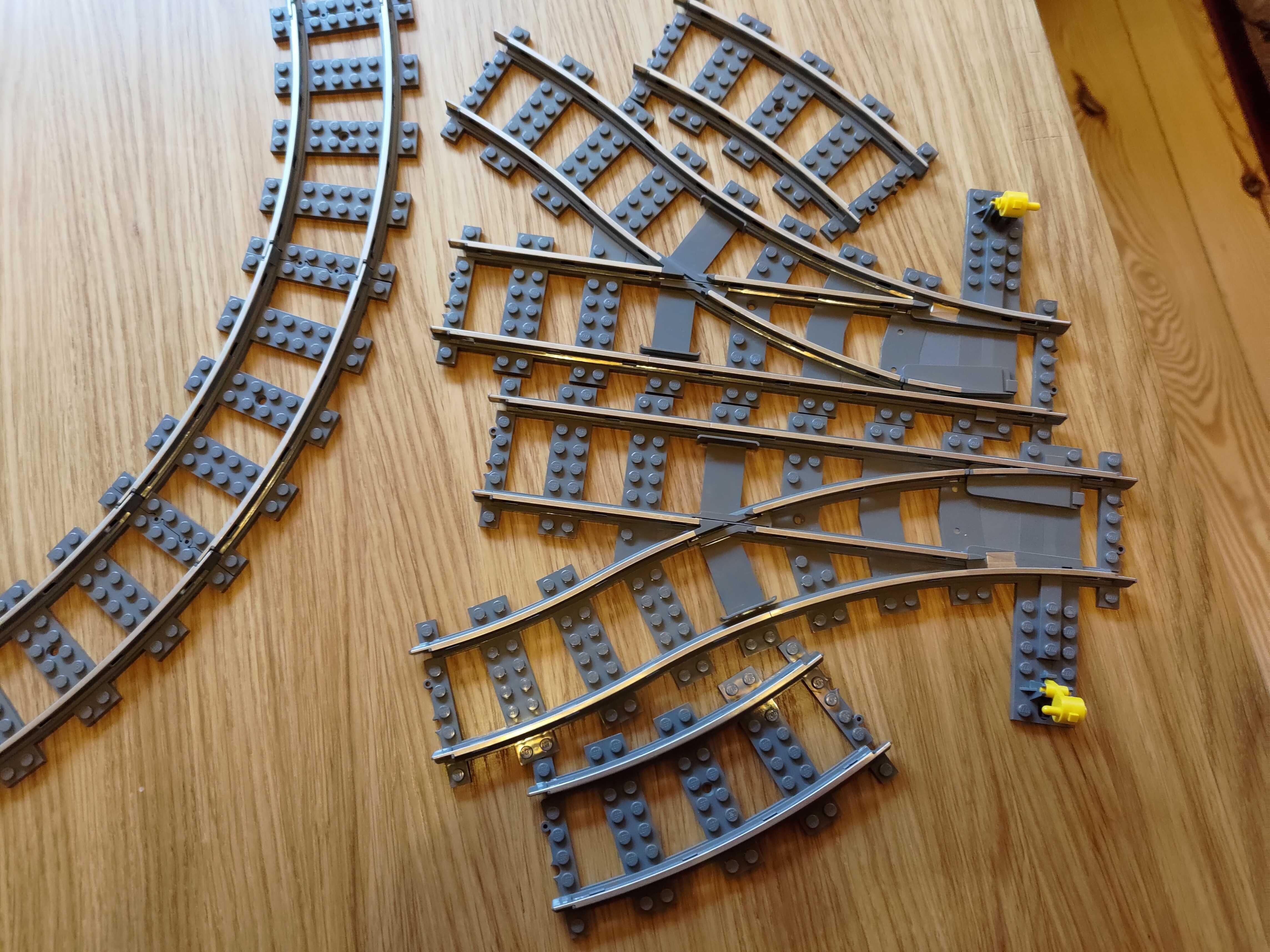Lego 4564, 4531, 4520 - pociąg z dodatkowymi torami, generacja 9V