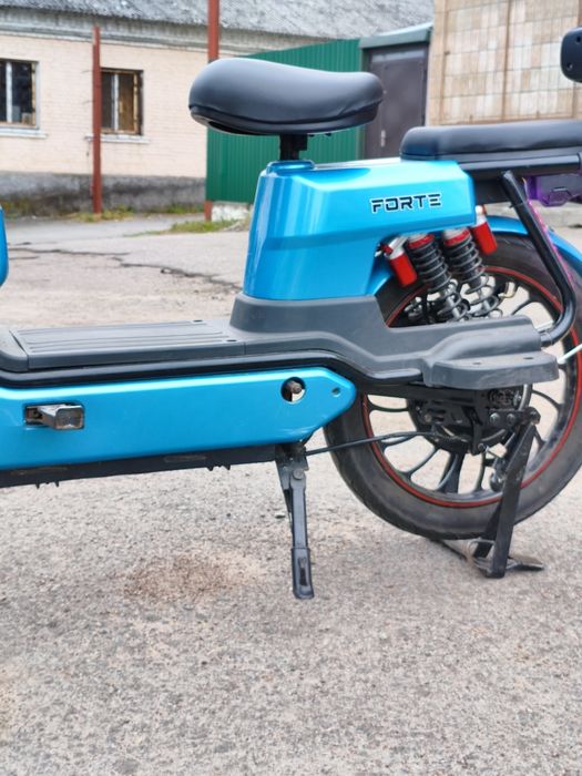 Електроскутер / Електровелосипед | Forte Wind 800W