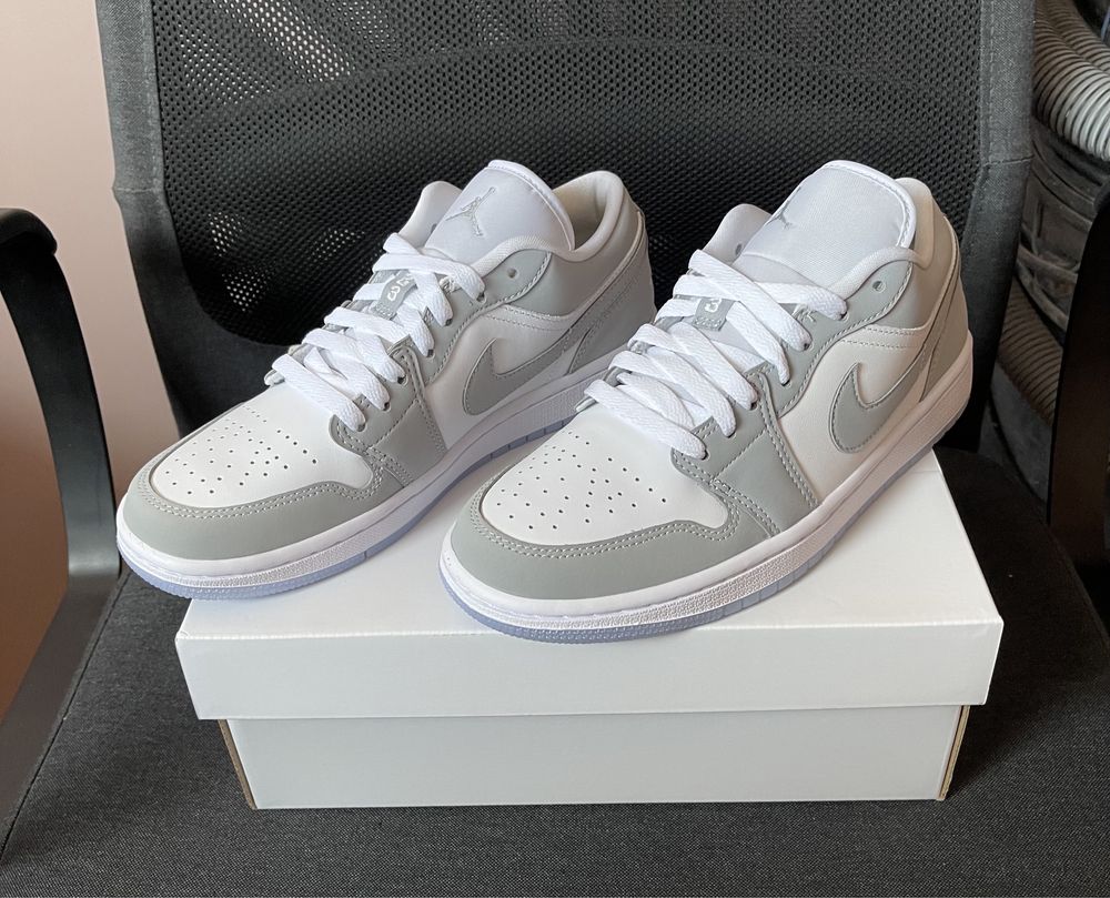 Buty Nike Air Jordan 1 Low Wolf Grey rozm. 40